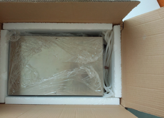 双头磁力泵半自动液体灌装机(图4)