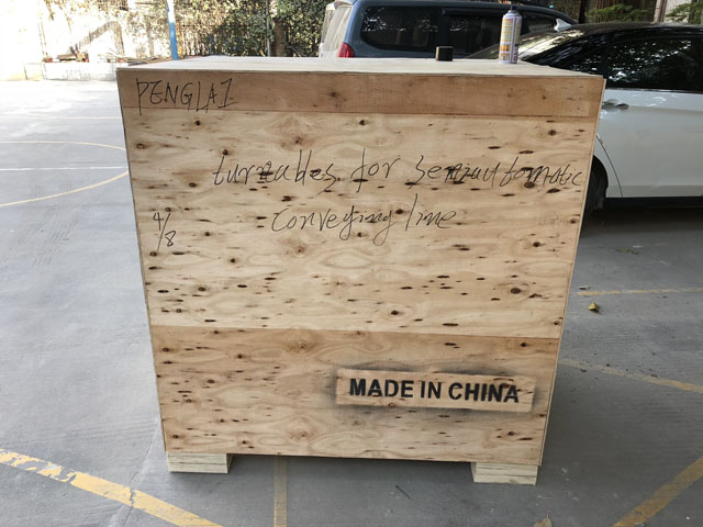 阿联酋客户购买香水生产线的传送带输送系统和瓶子转盘(图10)